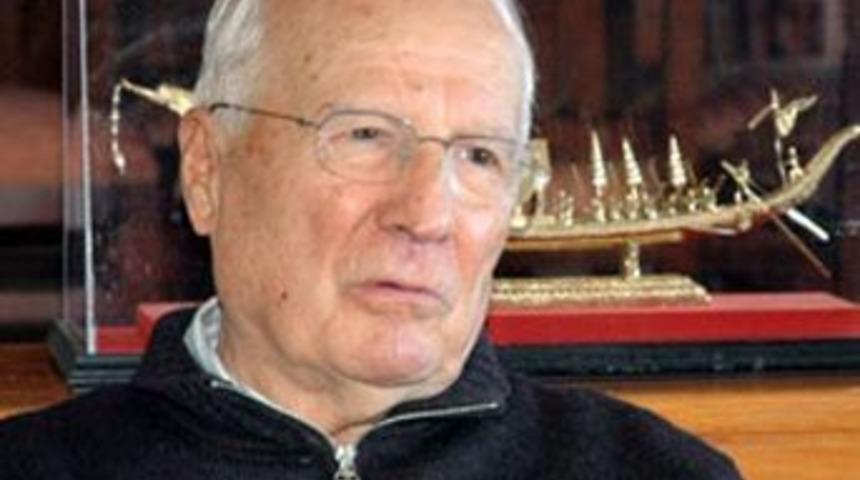 CHP'den "Evren'in adı silinsin" teklifi