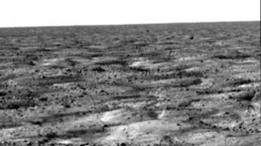 Phoenix Mars'ta buz numunesi topladı