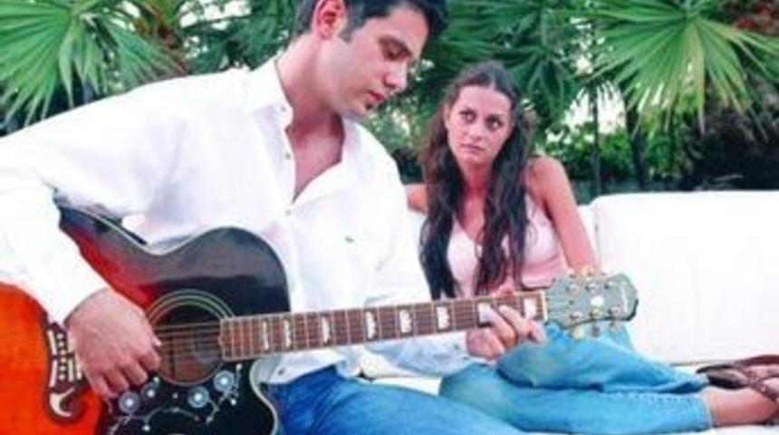 Onun i&ccedil;in şarkı bile yaptım