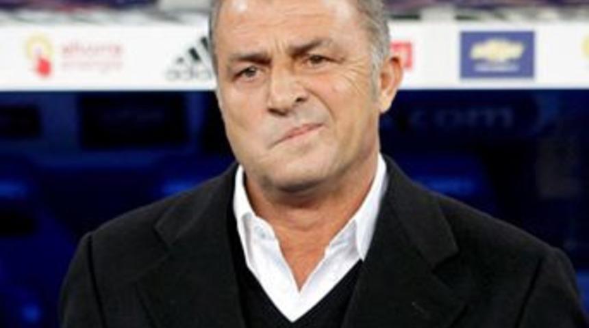 Sevilla taraftarı Terim'i istemedi!