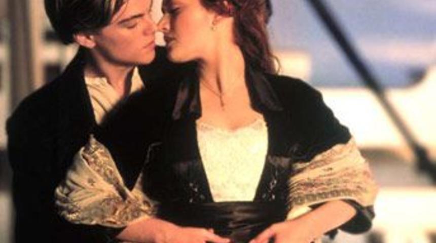 Beyazperdede aşk başkadır