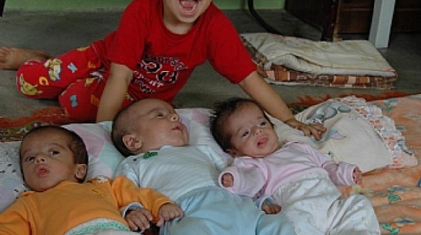 Adanalı &ccedil;ifte &uuml;&ccedil;&uuml;z şoku