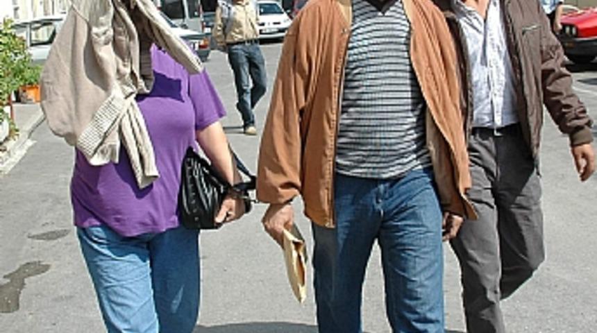 &Ccedil;alınan arabalarını bulan karı-koca cezaevine girdiler