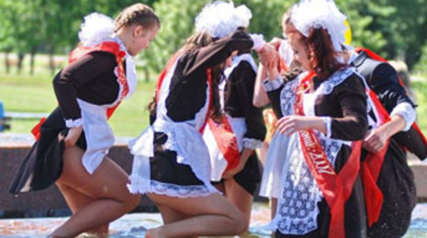 Rus kızları ıslanırsa...