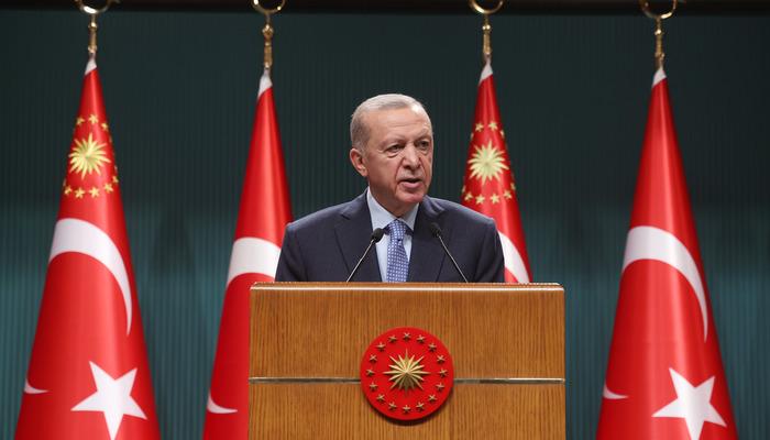 SON DAKİKA | Gençler merakla bekliyordu! Cumhurbaşkanı Erdoğan’dan kabine toplantısı sonrasında ‘vergisiz telefon’ açıklaması
