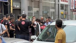 Ekipleri alarma geçiren olay! Binanın çatısına çıktı, güçlükle ikna edildi