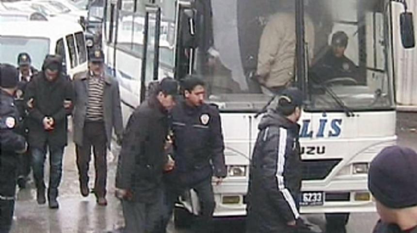 Kayseri'de ter&ouml;r &ouml;rg&uuml;t&uuml; operasyonu