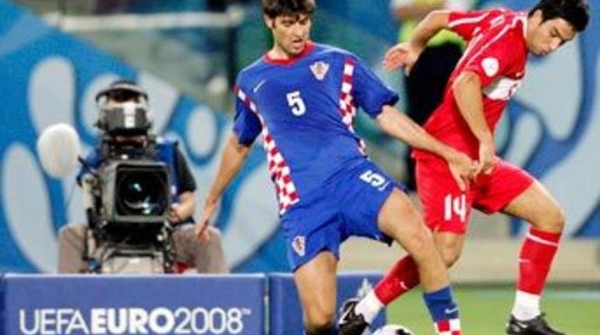 Ma&ccedil; hakkında yazarlar ne diyor?