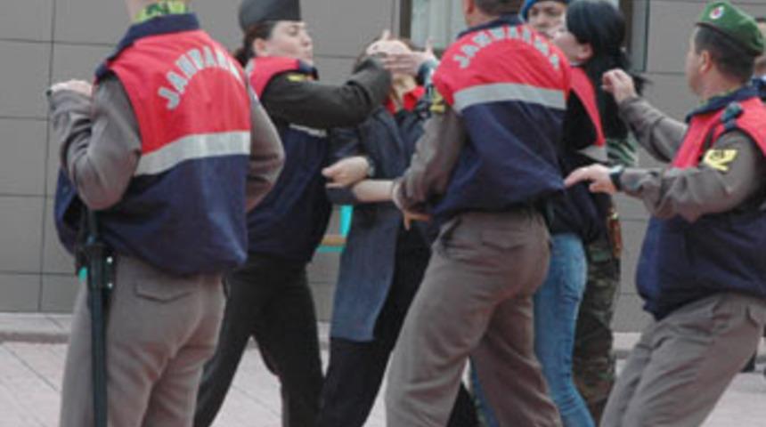 Canlı bomba ve eylemin g&ouml;zc&uuml;s&uuml; tutuklandı