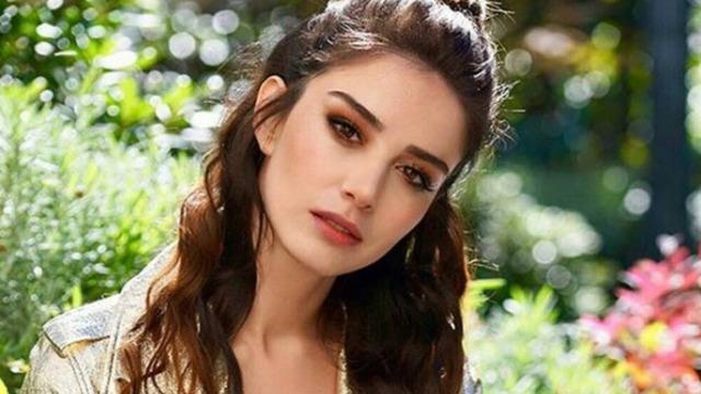 Özge Gürel iddialı pozlarıyla beğeni topladı! Doktorlar’ın yıldızı kayıtsız kalamadı