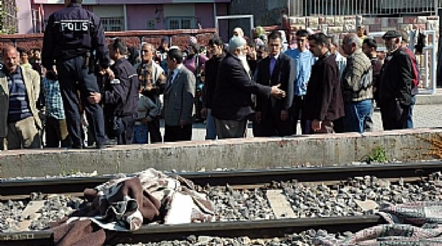 Trenin &ccedil;arptığı şahıs hayatını kaybetti