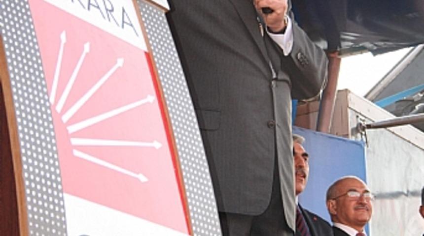 Baykal: "T&uuml;rkiye değil onlar zenginleşti"