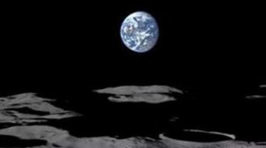 &Ccedil;in, Ay'a g&ouml;ndereceği ilk robotu yaptı