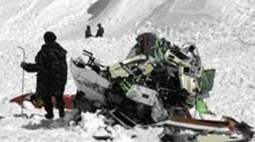 "Enkazı uzmanlar incelesin"