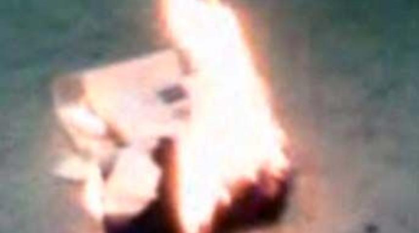 Oy pusulaları işte b&ouml;yle yakıldı