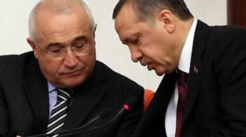 Cemil &Ccedil;i&ccedil;ek&rsquo;in oğluna b&uuml;y&uuml;k kıyak!