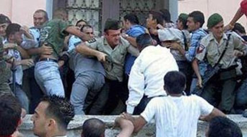 Adalete bak ağla...