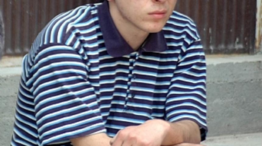 Banyodayken evin yandığını fark etti