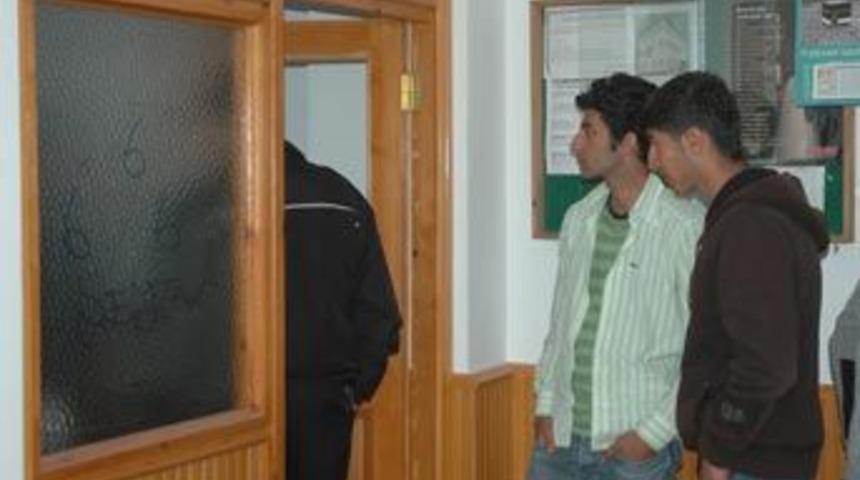 Sakarya'da camiye &ccedil;irkin saldırı