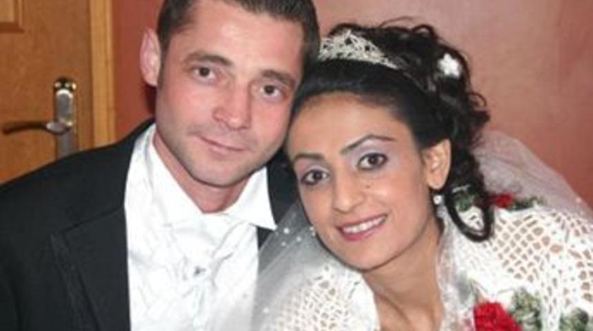 Yeni gelinin sır &ouml;l&uuml;m&uuml;