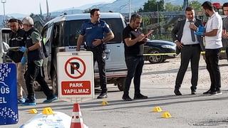 Afyonkarahisar'da sokak ortasında silahlı saldırı: 1 ölü, 1 yaralı