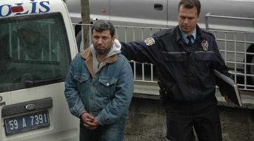 Eşini 6 aydır evde kilitli tuttu