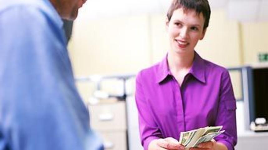 Kredi &ccedil;ekmek i&ccedil;in 1 Şubat'ı bekleyin