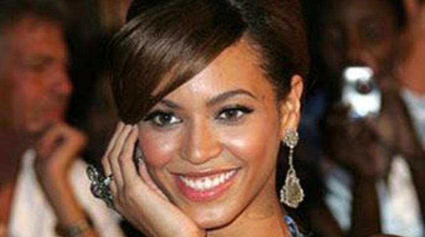 Beyonce kendi markasını tanıttı