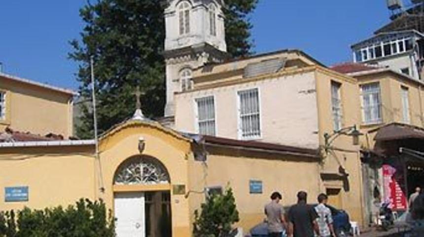 İşadamından kilisede intihar