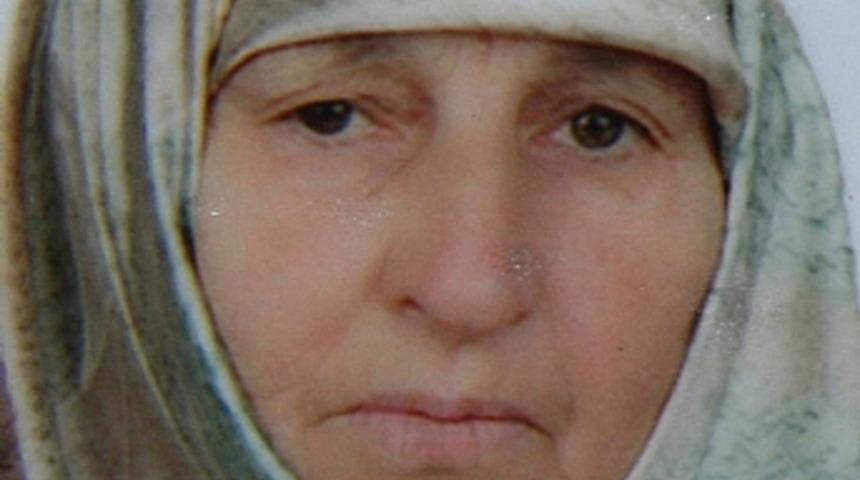 Yaya &ccedil;arpan s&uuml;r&uuml;c&uuml; otomobilini bırakıp ka&ccedil;tı