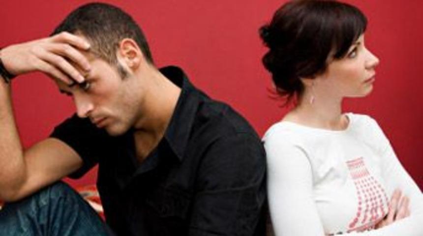 Kadınlar erkeklerin neyini kıskanıyor!