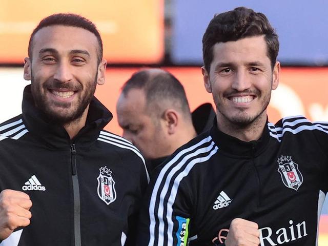 Beşiktaş'ta mutlu son artık çok yakın! Cenk Tosun ve Salih Uçan konusunda Ahmet Nur Çebi devreye girdi