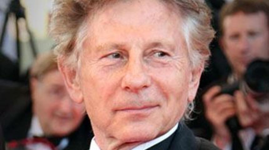 &Uuml;nl&uuml; y&ouml;netmene tecav&uuml;z davasında şok