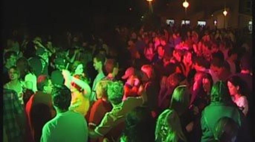 Rusya'da diskoda izdiham: 4 &ouml;l&uuml;