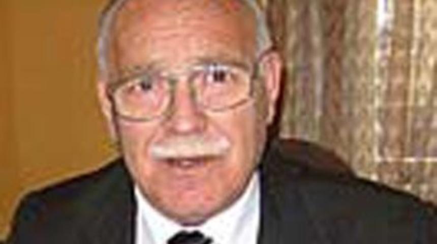 Kalbi se&ccedil;im heyecanına yenik d&uuml;şt&uuml;