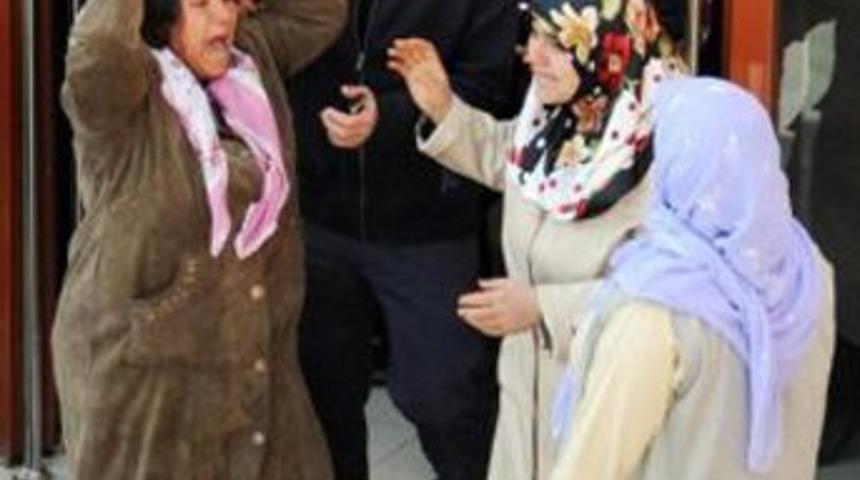 Se&ccedil;im kanlı başladı