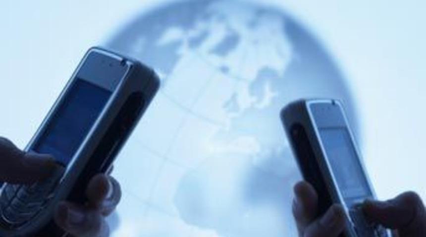 En az zararı hangi cep telefonu veriyor?