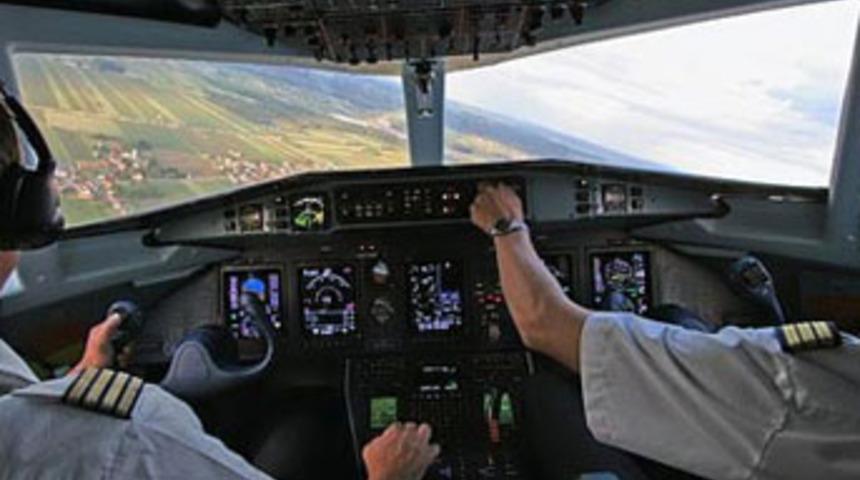 Sarhoş pilot pisti bulamadı!