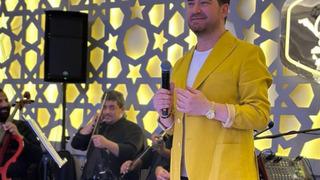 Ceylan'ın eski eşi Murat Kurşun alkolü fazla kaçıran hayranı yüzünden havuza düştü! Görüntüler viral oldu