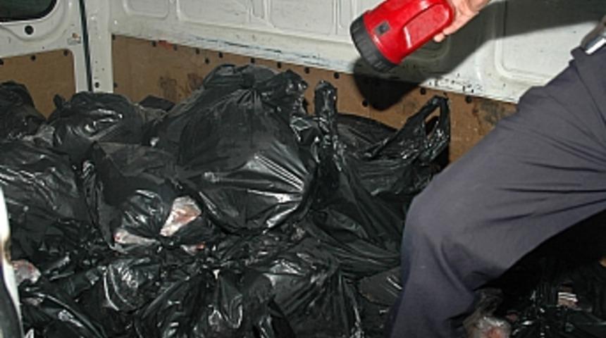 Mersin'de 830 kilo at eti ele ge&ccedil;irildi