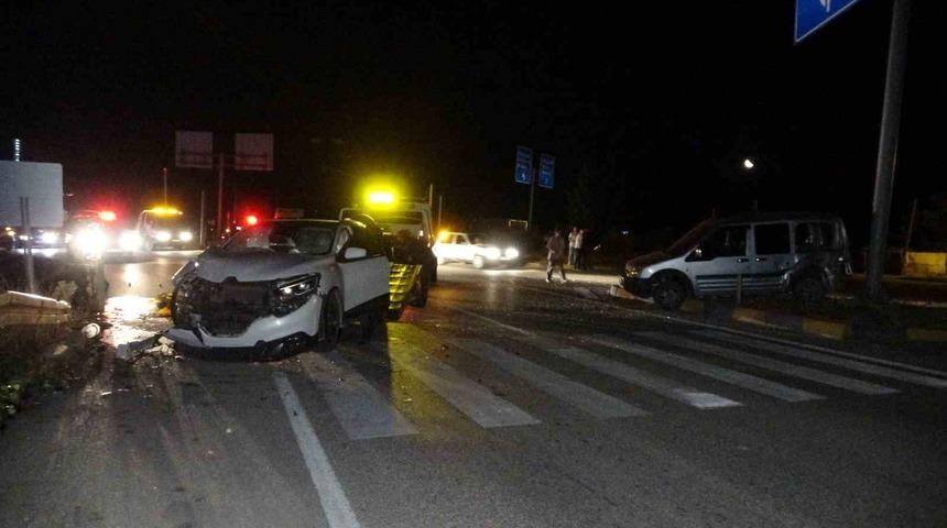 Kastamonu’da cip ile hafif ticari araç çarpıştı: 4 yaralı