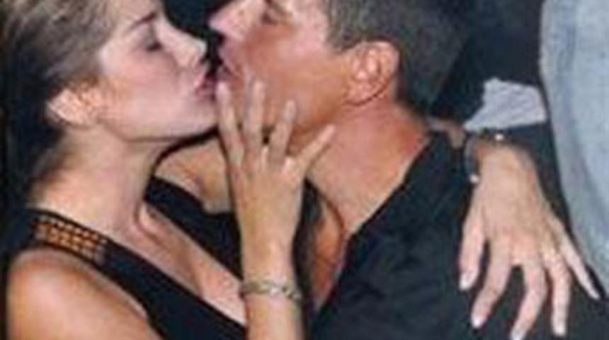 Ferrari'yi &ccedil;abuk unuttu