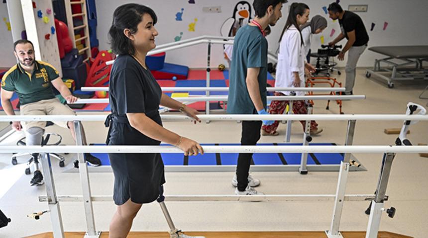 Depremde bebeğini ve eşini kaybetmişti! 7 ay sonra ilk adımını attı