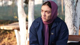 Merve Dizdar cesur pozlarıyla sosyal medyayı salladı! Yorumlar dikkat çekti! 'Aynı elbiseyi...'