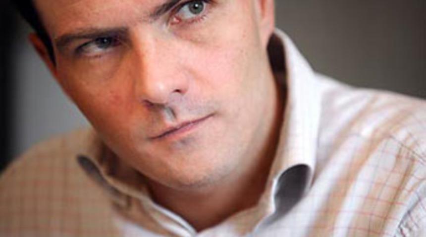 Y&uuml;zyılın skandalına imza attı