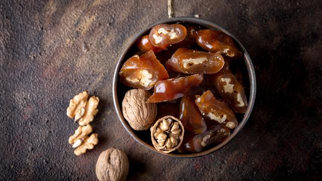 Cevizli sucuk faydaları: Cevizli sucuk nasıl yapılır, diyette yenir mi?