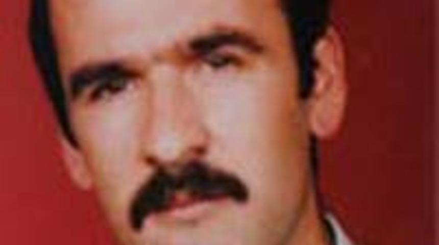 Baba &ouml;ld&uuml;, kızı kurtuldu