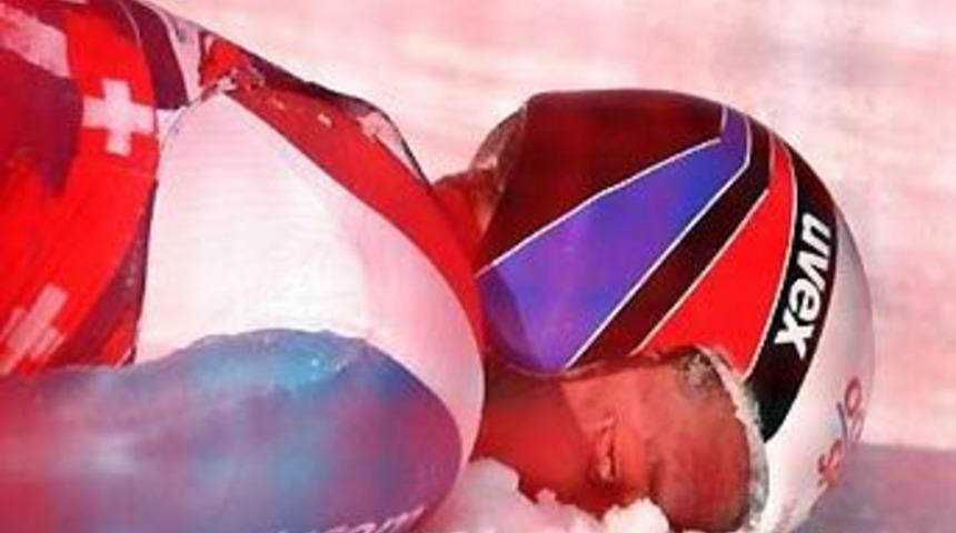 40 metreden yere &ccedil;akıldı