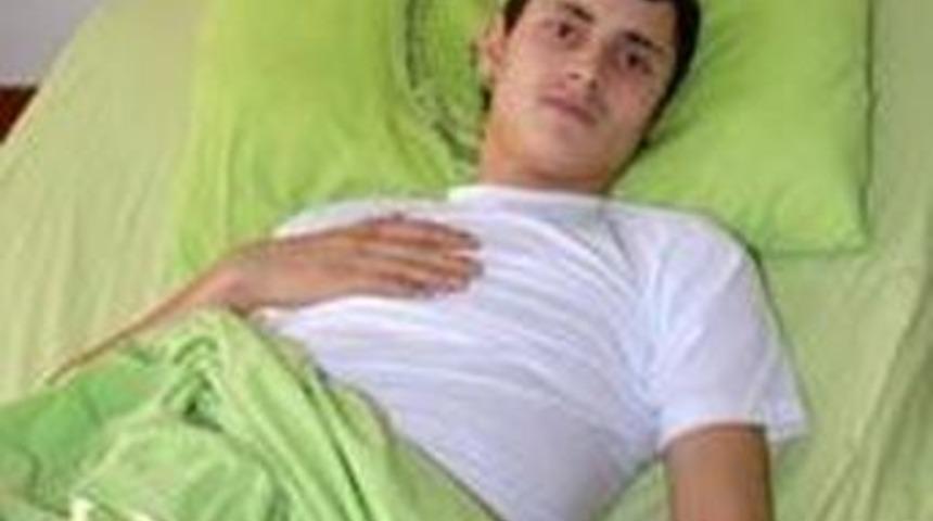 Ma&ccedil;ta aldığı tekme b&ouml;breğinden etti