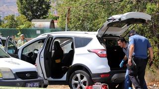 Polis olan eşi 12 yıl önce şehit olmuştu... Aracında başından vurulmuş halde bulundu